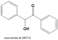 Strukturen af benzoin