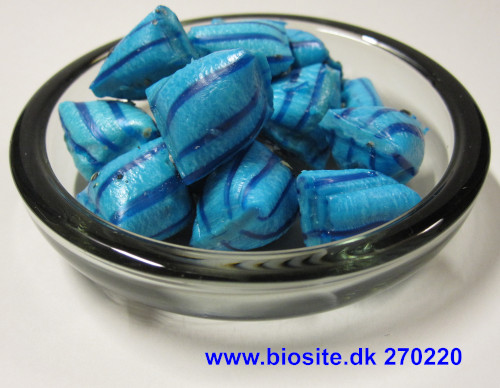 Bolcher farvet med brilliant blue/E133